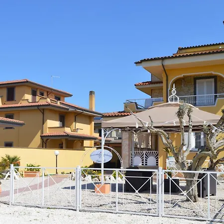 Couette-café Miu' , , Con Piscina E Parcheggio Privato *