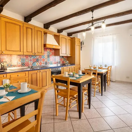 Miu' , , Con Piscina E Parcheggio Privato Couette-café