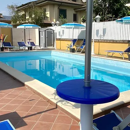 Frühstückspension Miu' , , Con Piscina E Parcheggio Privato