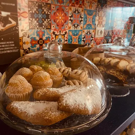 Couette-café Miu' , , Con Piscina E Parcheggio Privato